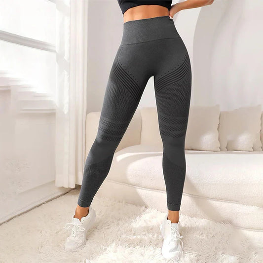 EliteForm Seamless Leggings with a high-waisted design, smooth stretch fabric, and contour-enhancing fit—perfect for gym workouts or everyday wear